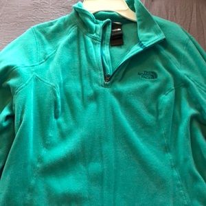 North face pullover